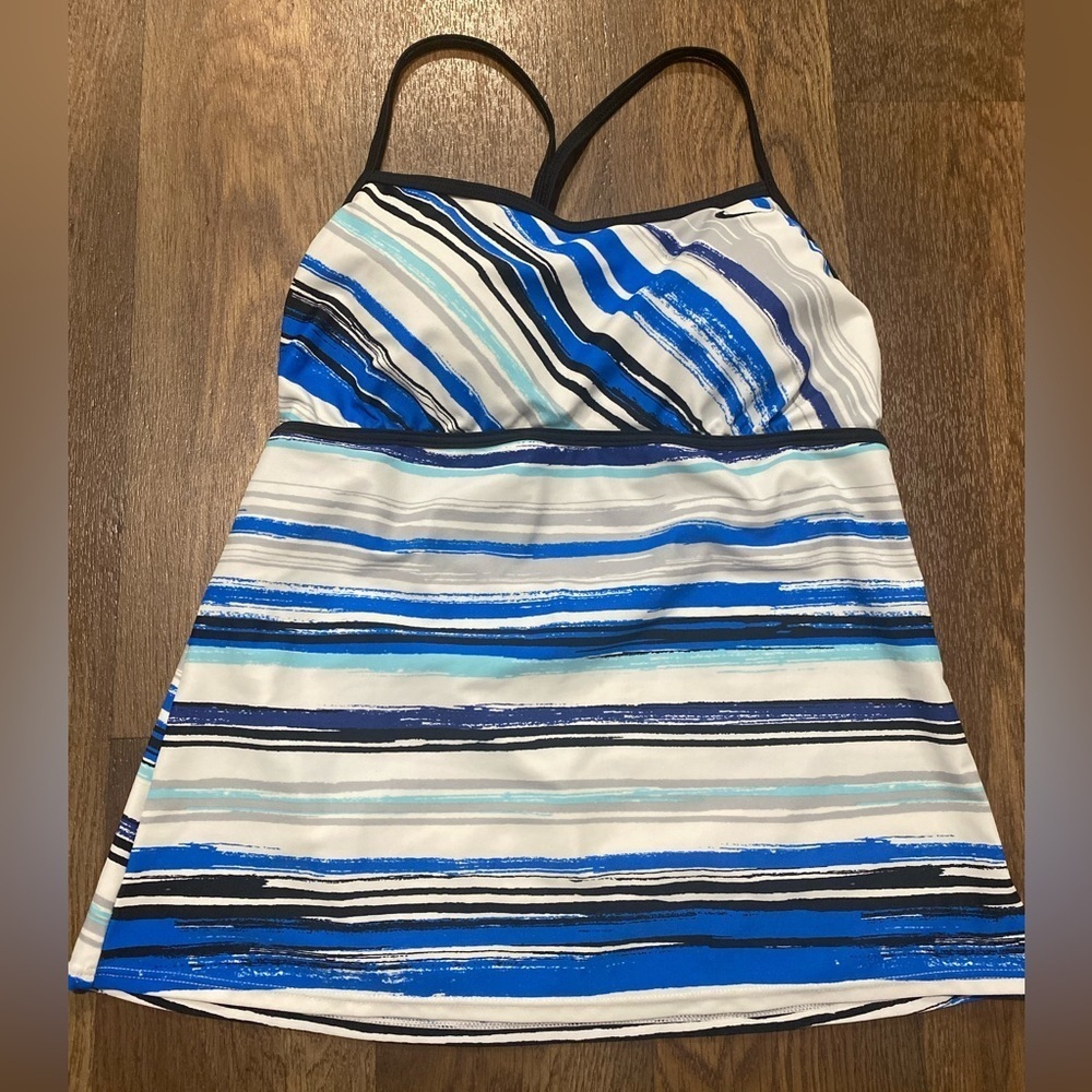 Nike tankini swim top